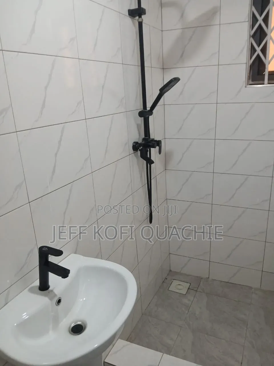 1bdrm Apartment in Quachie Estate, Lincoln School Area for rent