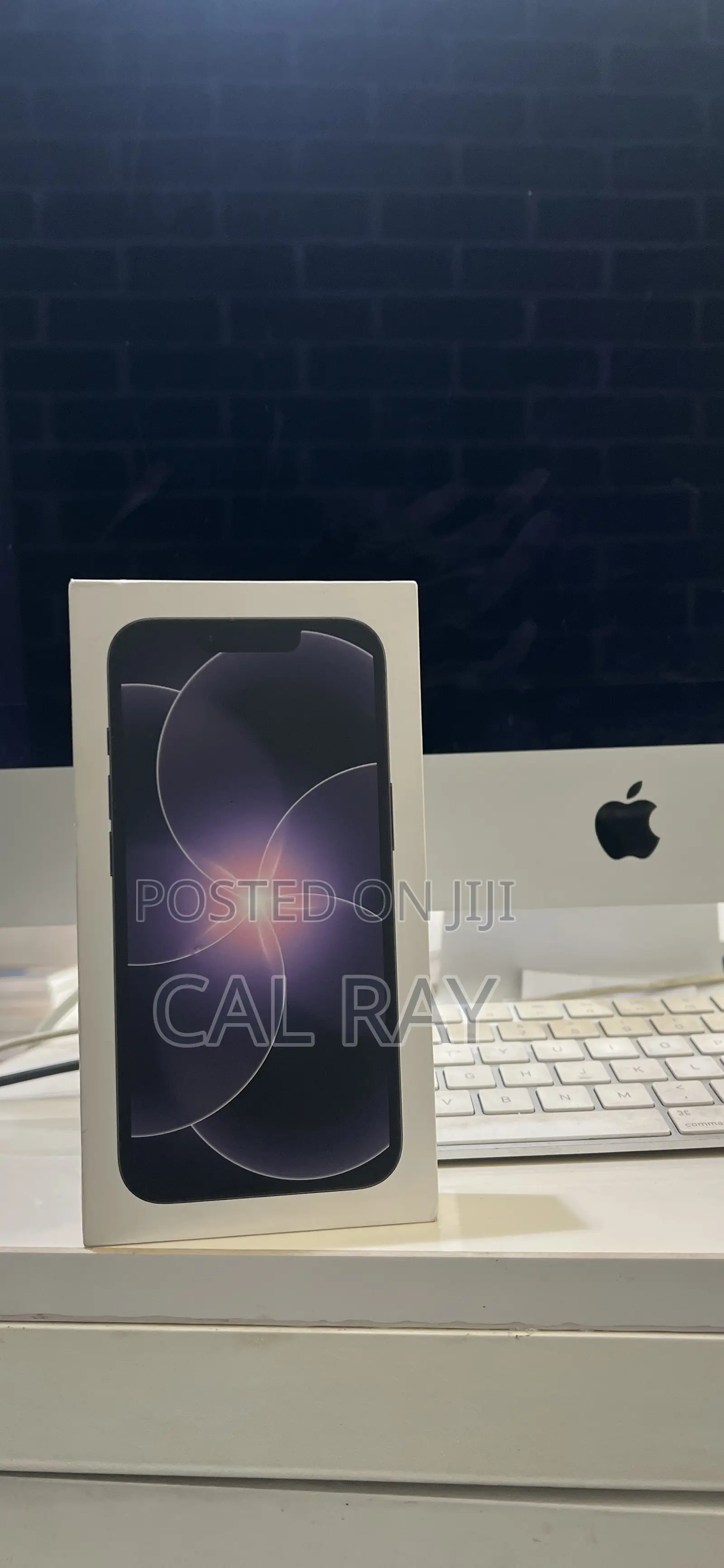 New Apple iPhone 17e 256 GB Black