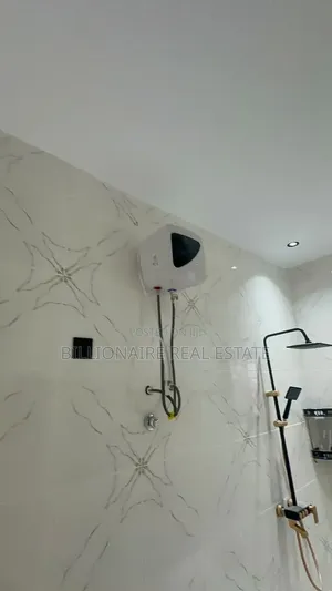 4bdrm Duplex in Asokore Mampong, Kumasi Metropolitan for sale
