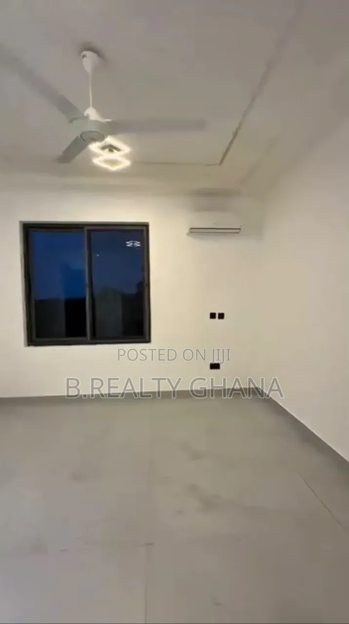 3bdrm House in School Junction for sale