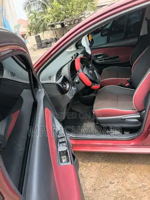 Toyota Vitz 2017 Red