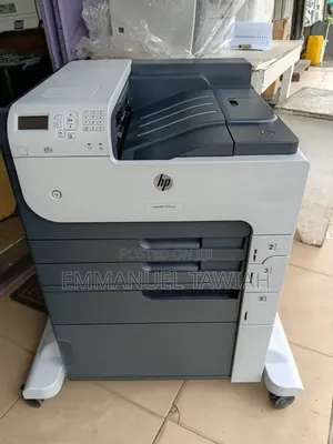 HP Laserjet 700 - M712