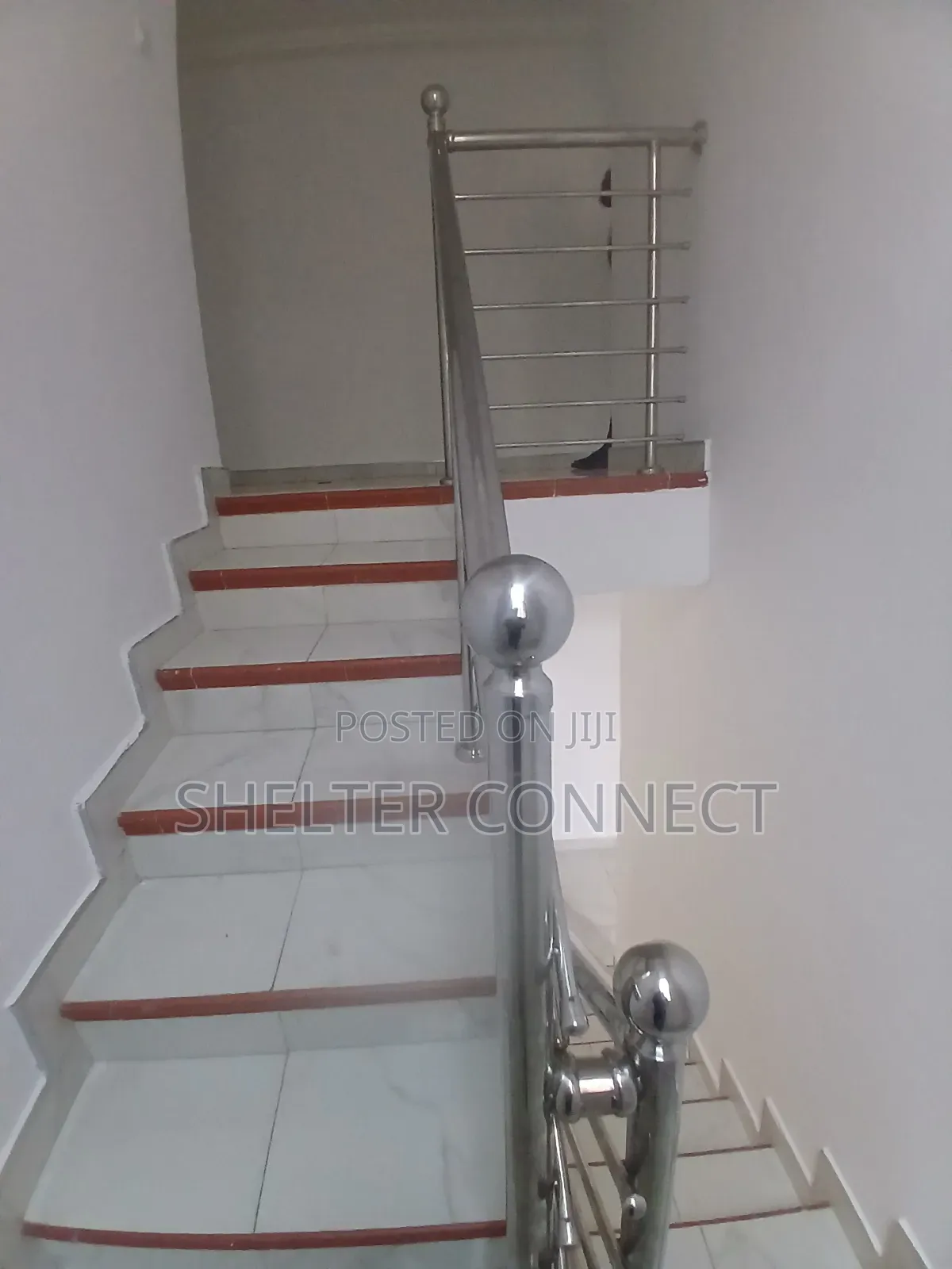 3bdrm Duplex in Oyarifa for rent