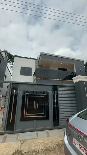 4bdrm Duplex in Parkoso, Kumasi Metropolitan for sale