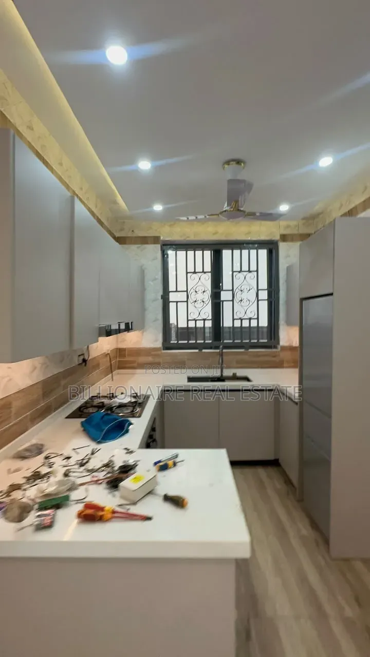 4bdrm Duplex in Parkoso, Kumasi Metropolitan for sale