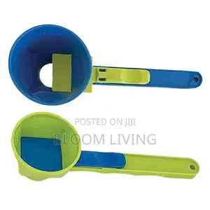 2-in-1 Funnel Scoop
