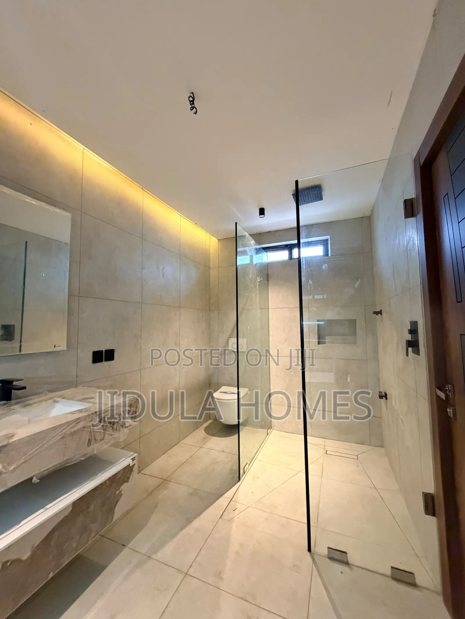 3bdrm House in Lakeside Estate for rent