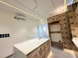 3bdrm House in Lakeside Estate for rent