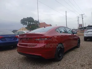 Hyundai Elantra 2018 Red