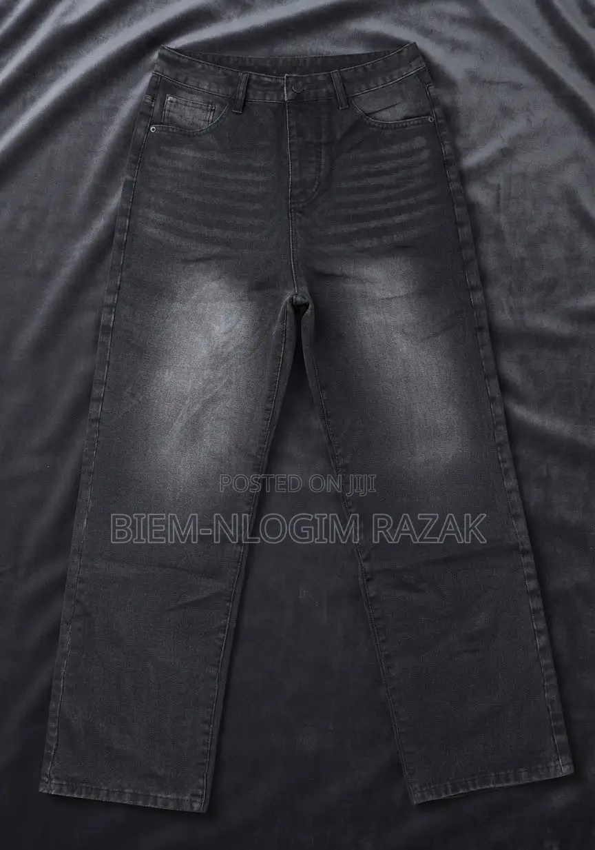 High Quality Versace and Diesel Baggy Jeans Available in Stock