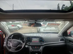 Hyundai Elantra 2018 Red