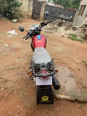 New Royal RY125 2018 Red