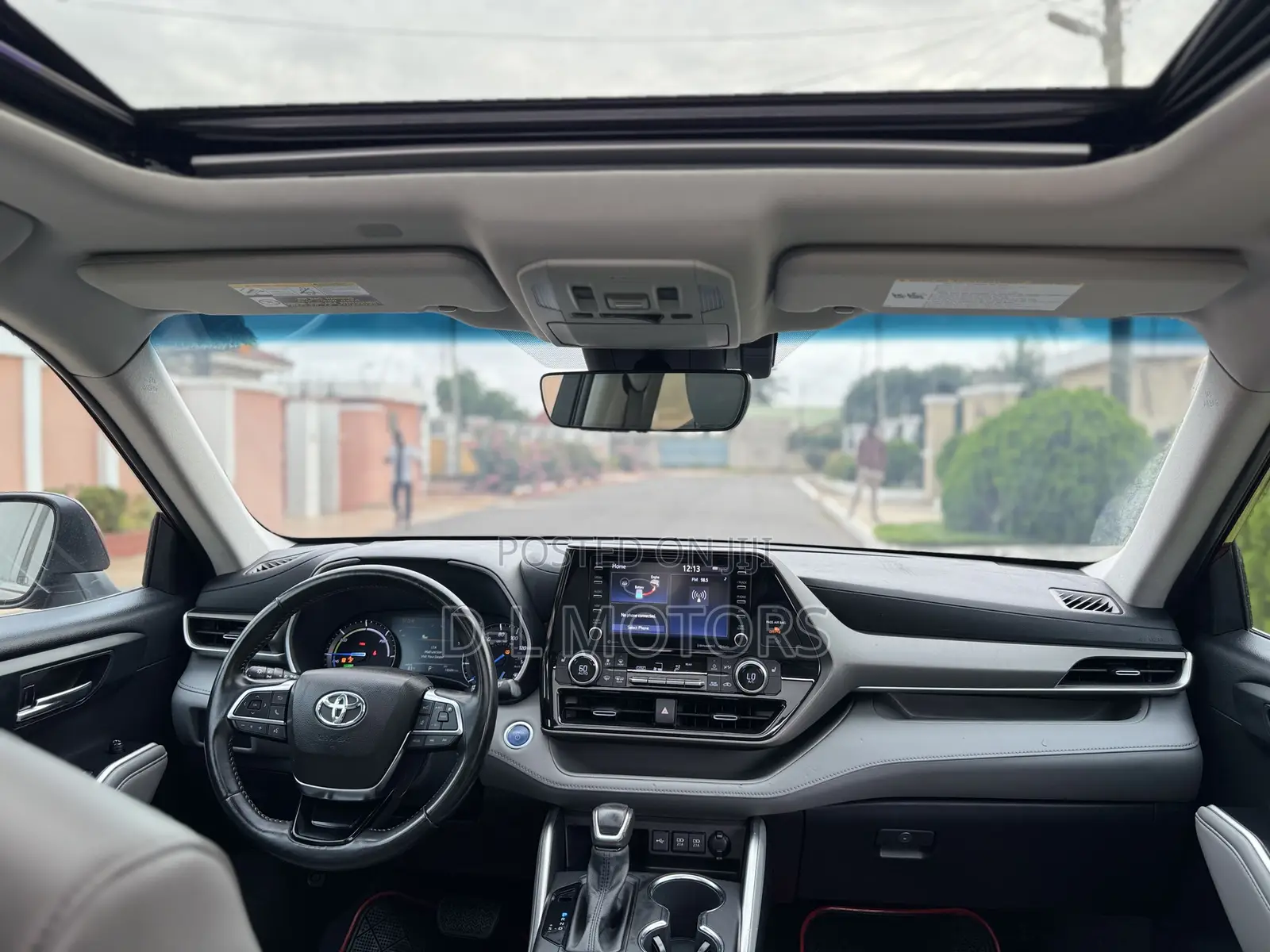 Toyota Highlander XLE 2022 Red
