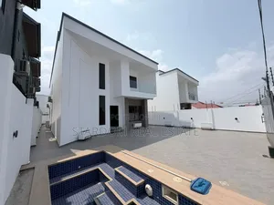 4bdrm Duplex in Ashaley Botwe, School Junction for sale