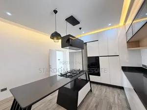 4bdrm Duplex in Ashaley Botwe, School Junction for sale