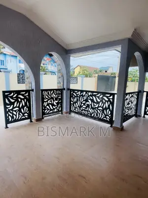 4bdrm House in Botwe School for rent