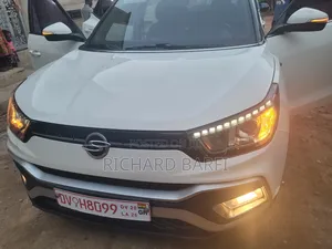 SsangYong Tivoli 2017 White