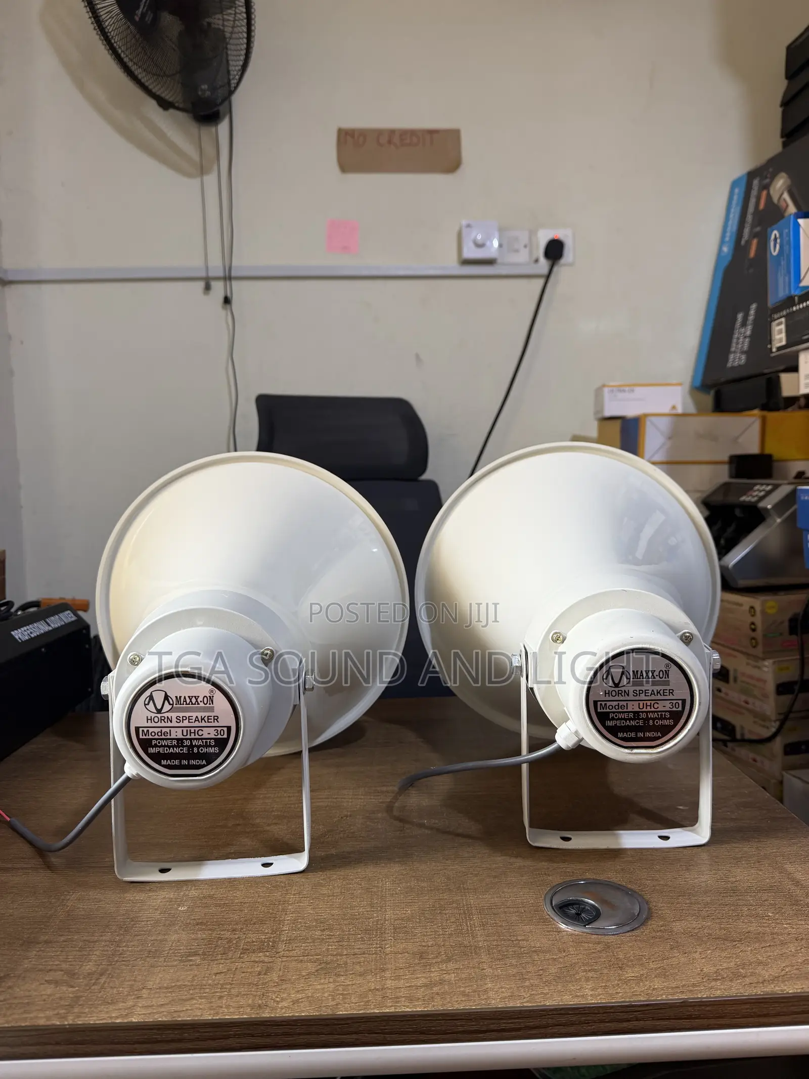 Maxx-on UHC-30 Car Horns for Public Address[Pair]