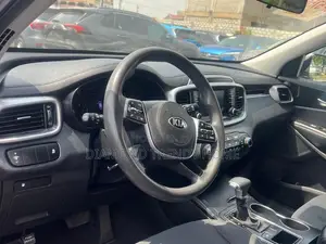 Kia Sorento 2.4L LX AWD 2019 Gray