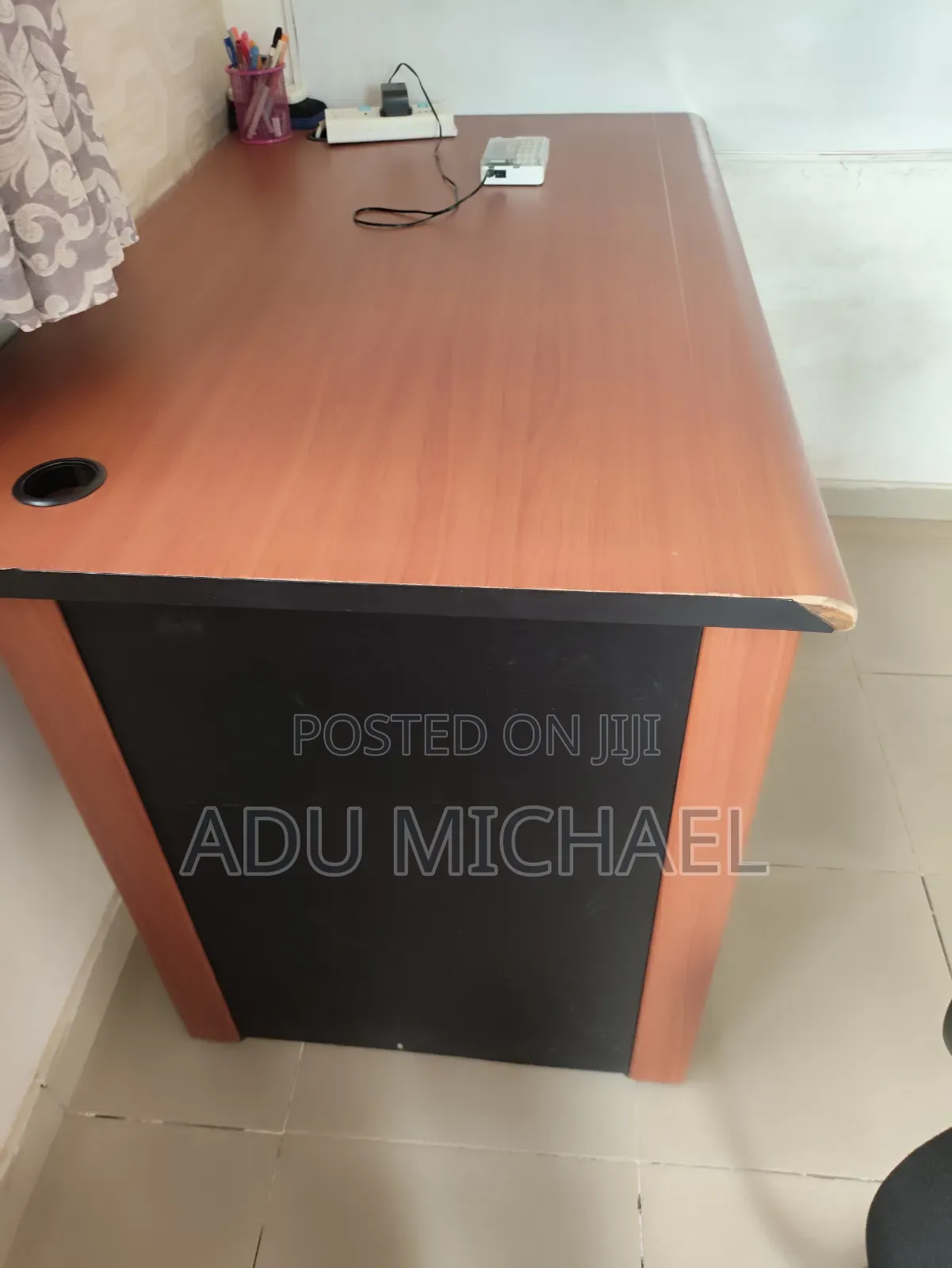 Office / Study Table