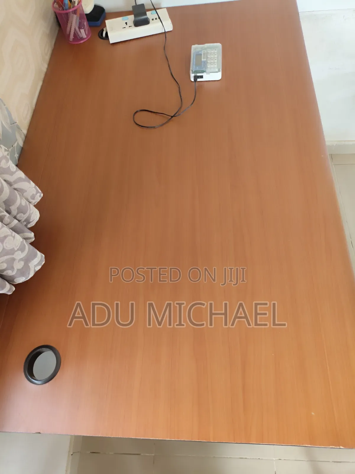 Office / Study Table