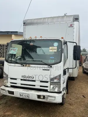2013 Isuzu NPR Cargo Truck