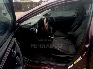 Toyota Corolla 2017 Brown