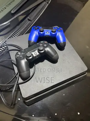 PS 4 Slim Going for a Cool Flat