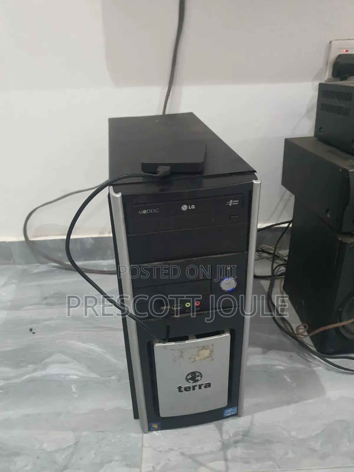 Desktop Computer Asus 8GB Intel Core i7 HDD+SSD 500GB