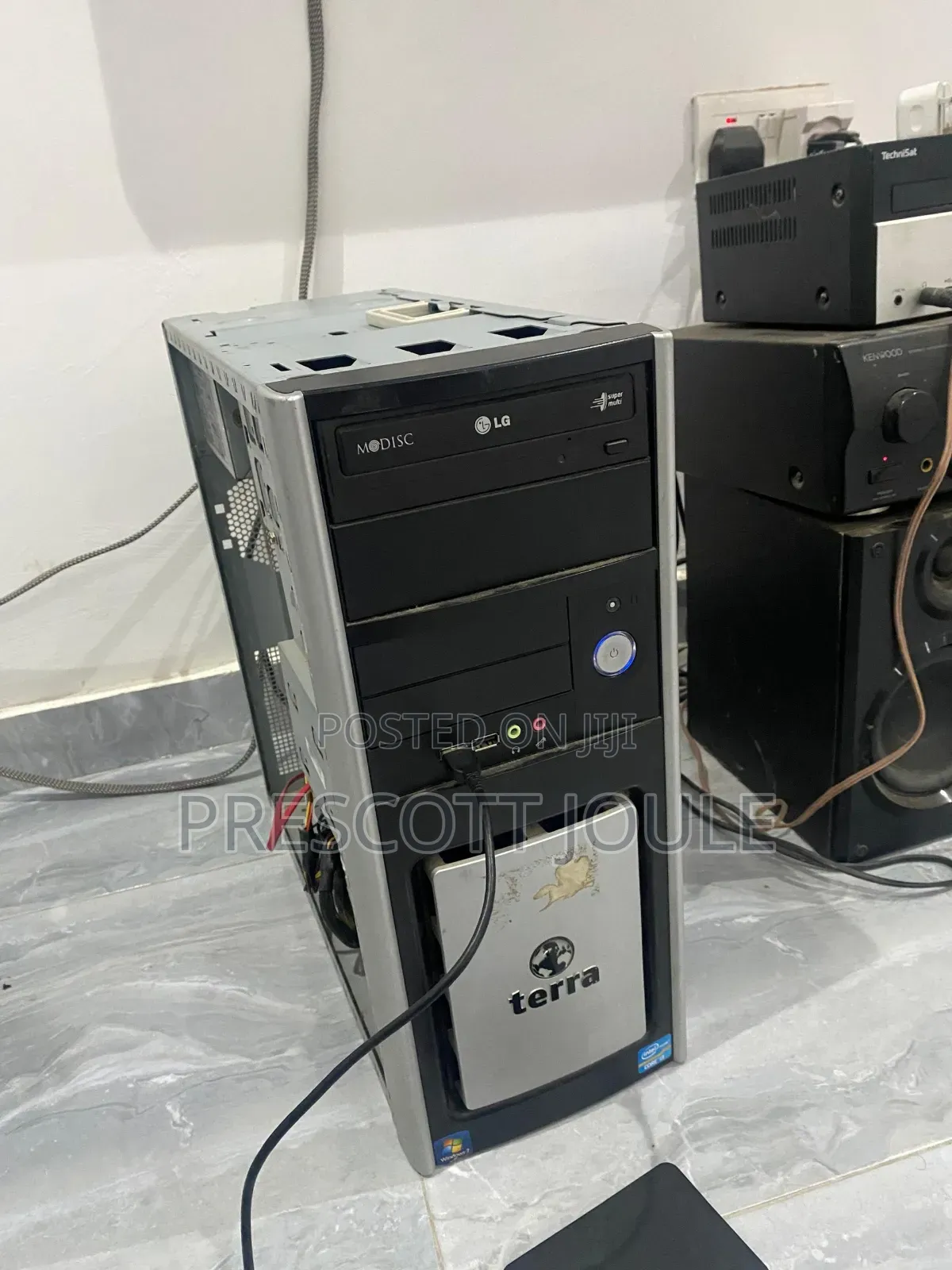 Desktop Computer Asus 8GB Intel Core i7 HDD+SSD 500GB