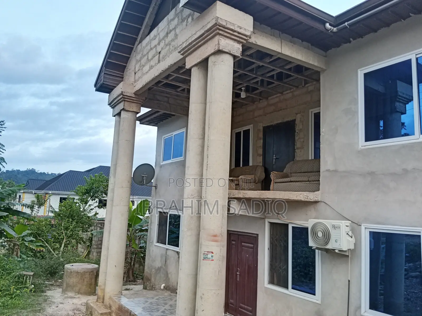 7bdrm Block of Flats in Cape Town, Tarkwa Nsuaem for sale