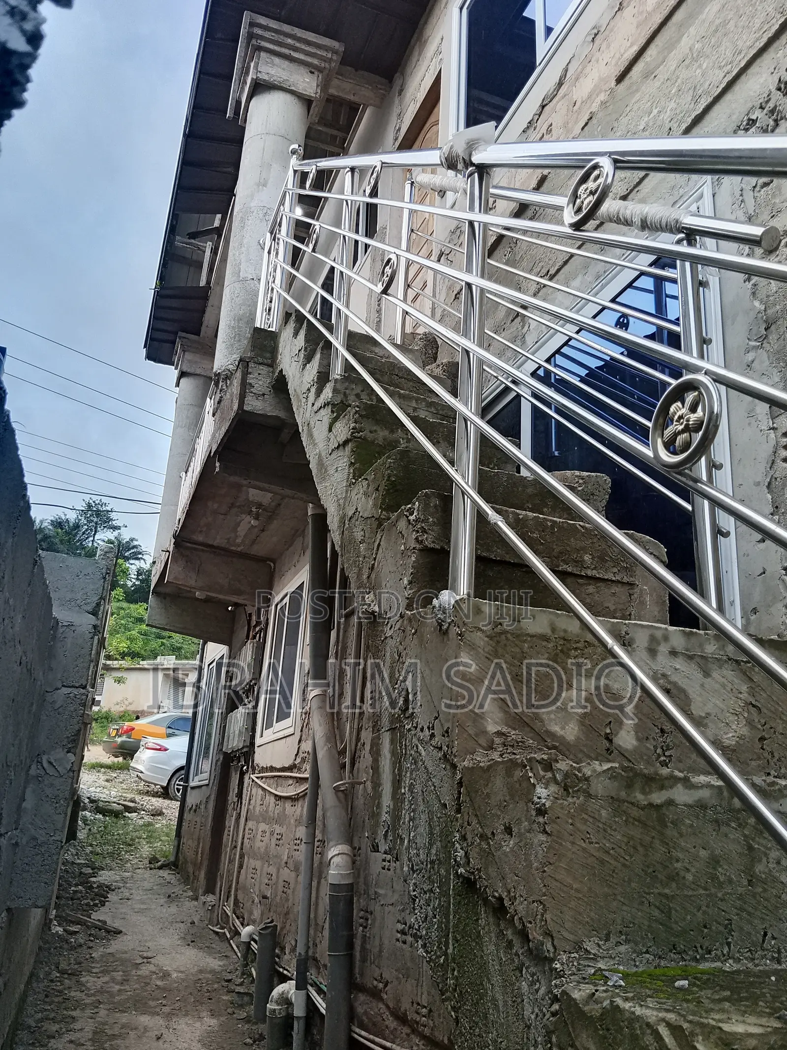7bdrm Block of Flats in Cape Town, Tarkwa Nsuaem for sale