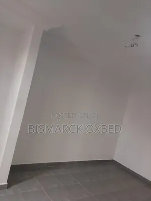 5bdrm Mansion in Top Base High Way for sale