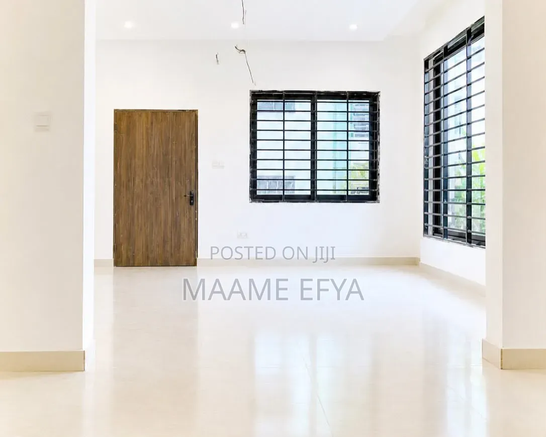 3bdrm House in Adenta, Accra Metropolitan for sale