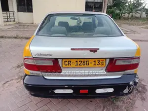 Nissan Almera 1999 Silver