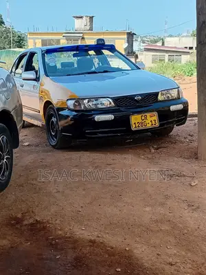 Nissan Almera 1999 Silver