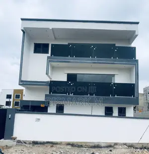 3bdrm House in Ashaley Botwe for sale