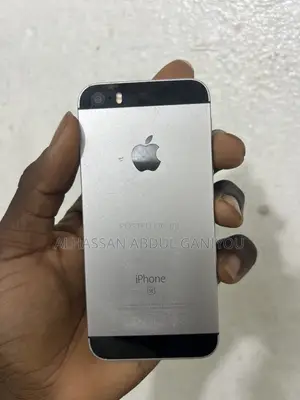 New Apple iPhone 5s 64 GB Gold