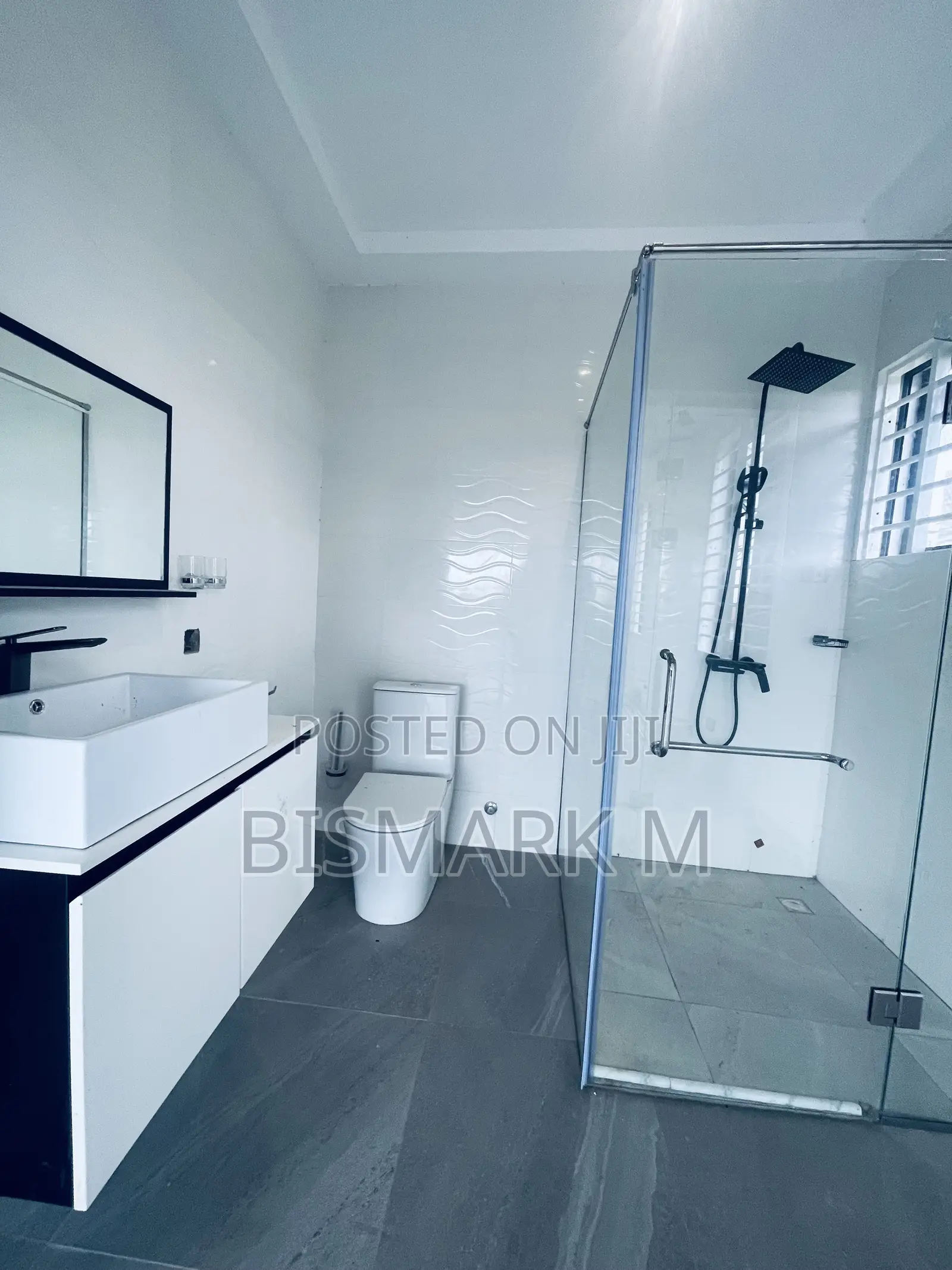 3bdrm House in Ashaley Botwe for sale