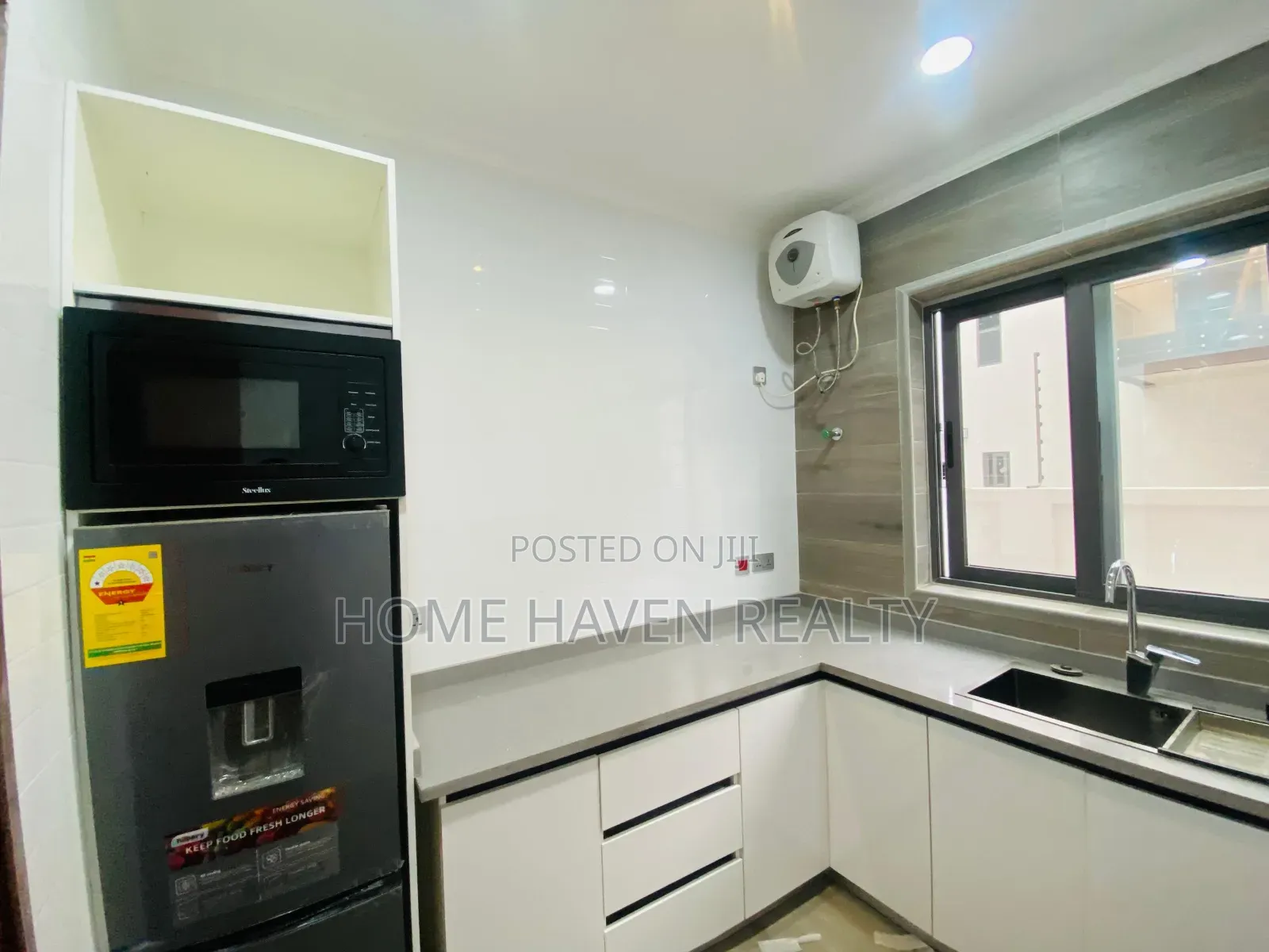 100 Square Meter Office Space for Rent at Dzorwulu