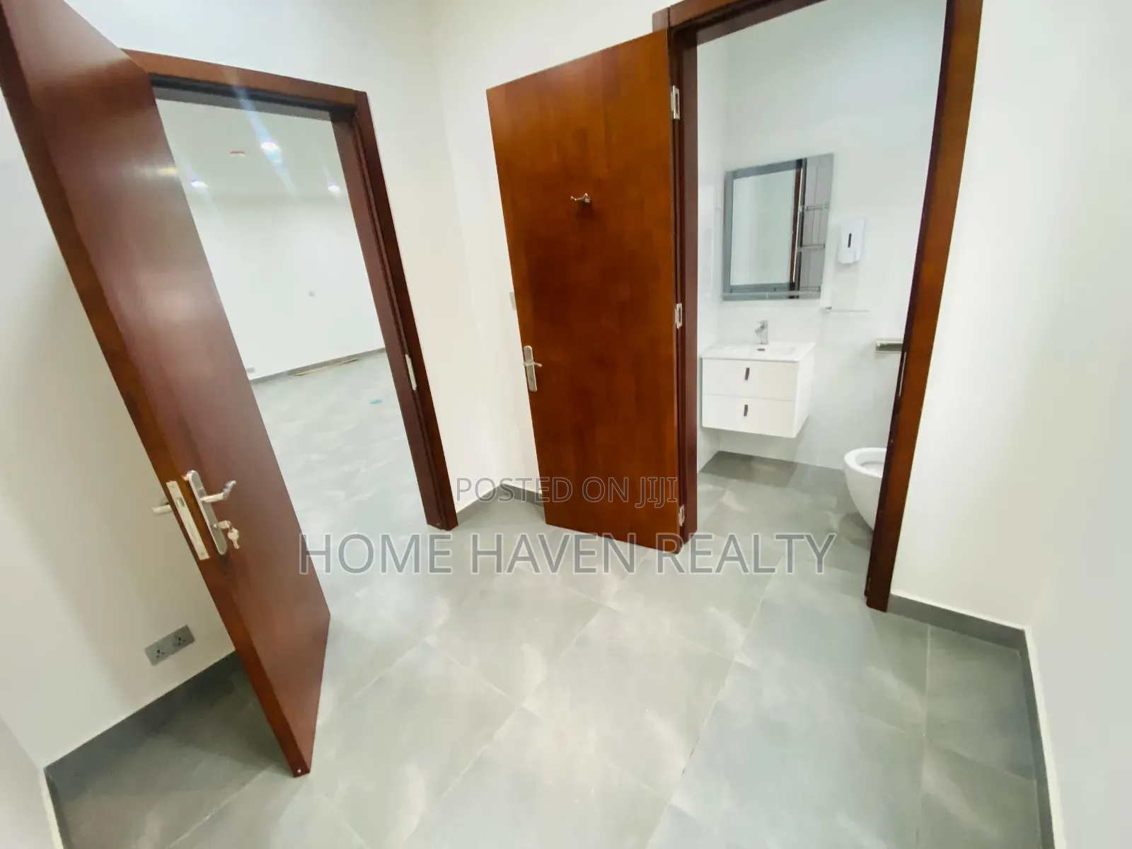 100 Square Meter Office Space for Rent at Dzorwulu