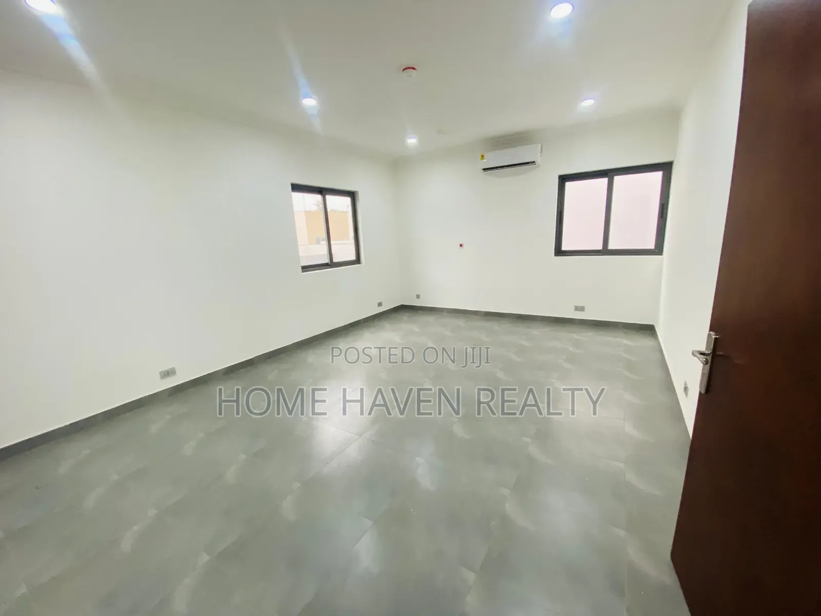 100 Square Meter Office Space for Rent at Dzorwulu