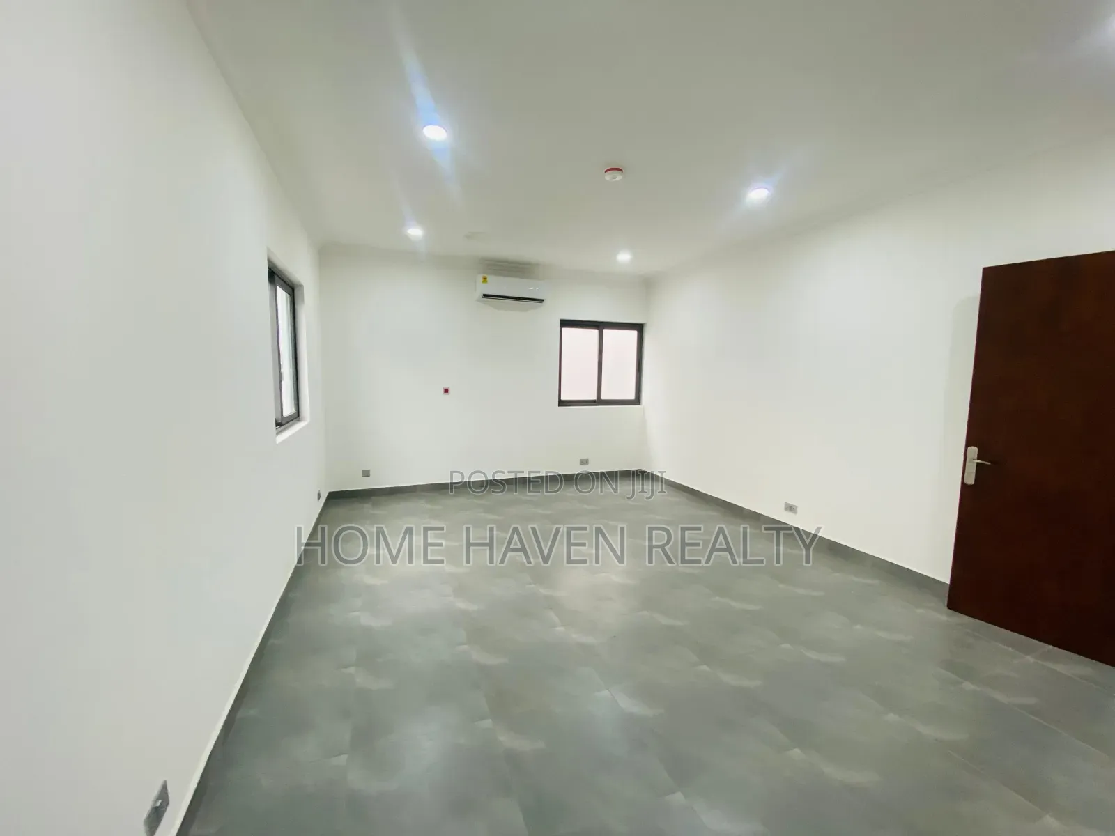 100 Square Meter Office Space for Rent at Dzorwulu