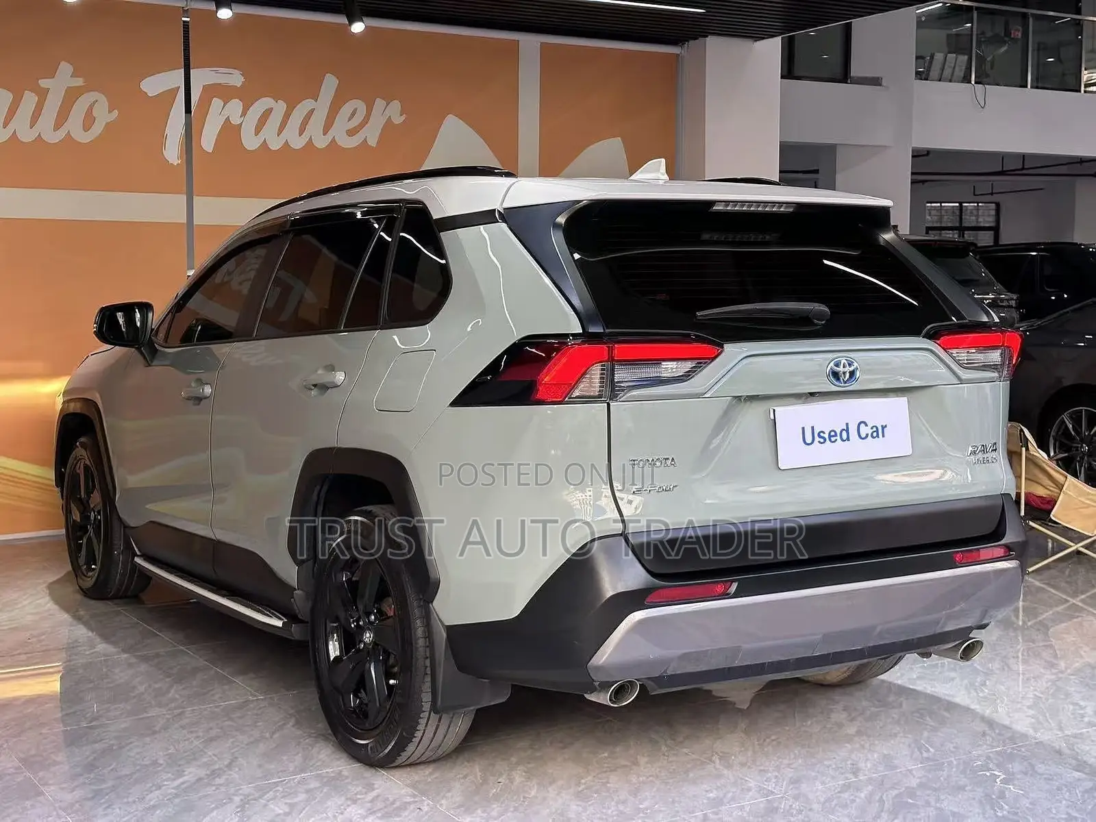 Toyota RAV4 Adventure AWD 2020 Green