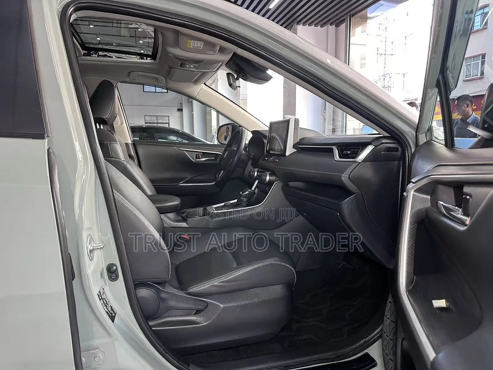Toyota RAV4 Adventure AWD 2020 Green