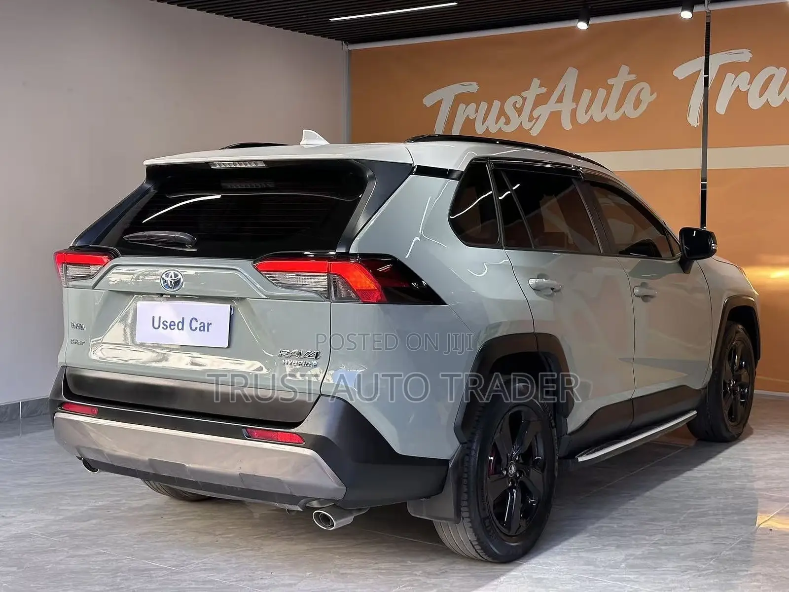 Toyota RAV4 Adventure AWD 2020 Green