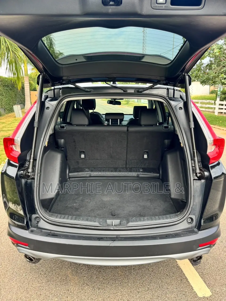 Honda CR-V Touring AWD 2019 Black