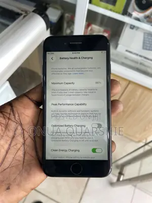 Apple iPhone SE (2020) 64 GB Black