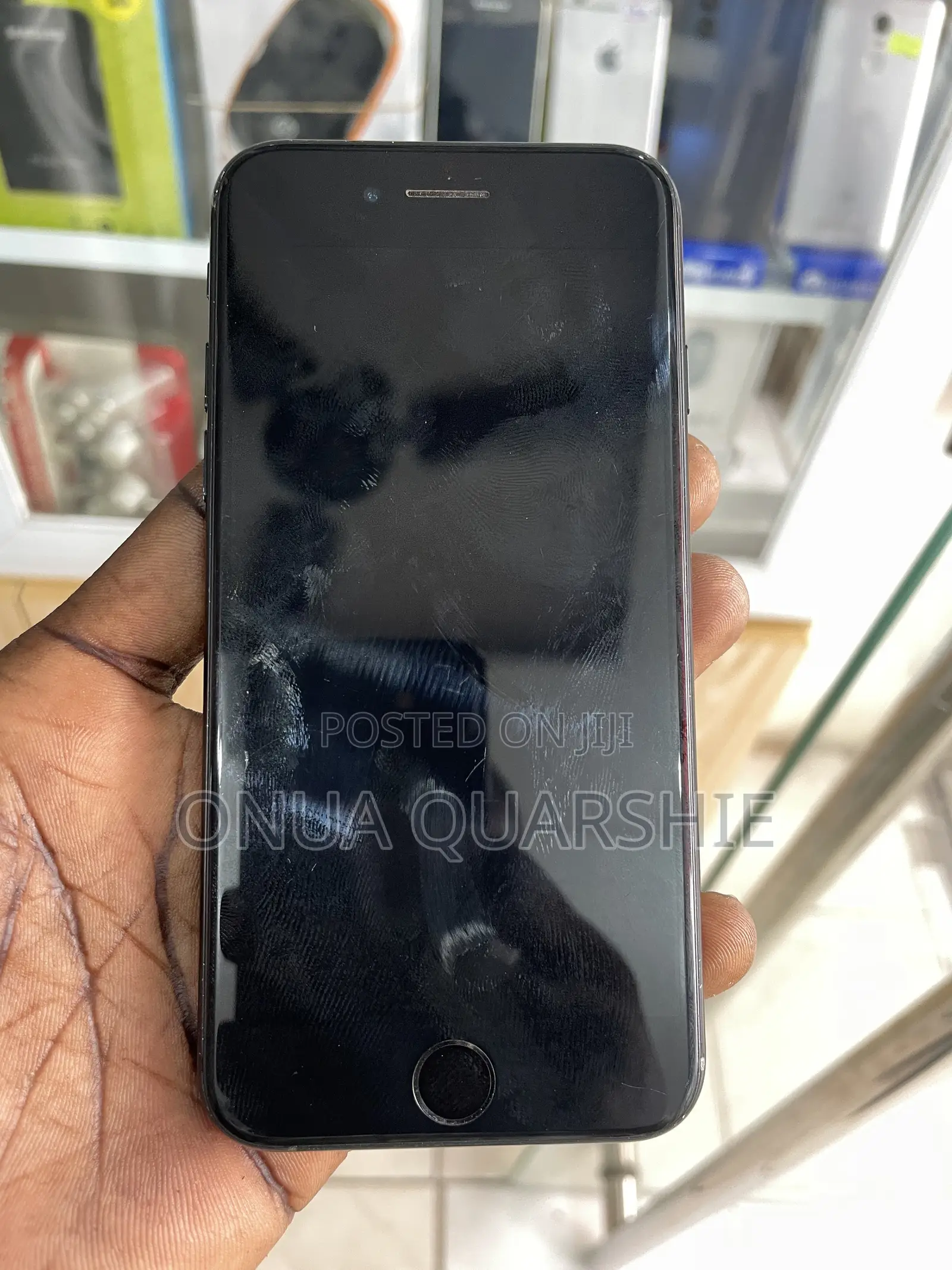 Apple iPhone SE (2020) 64 GB Black