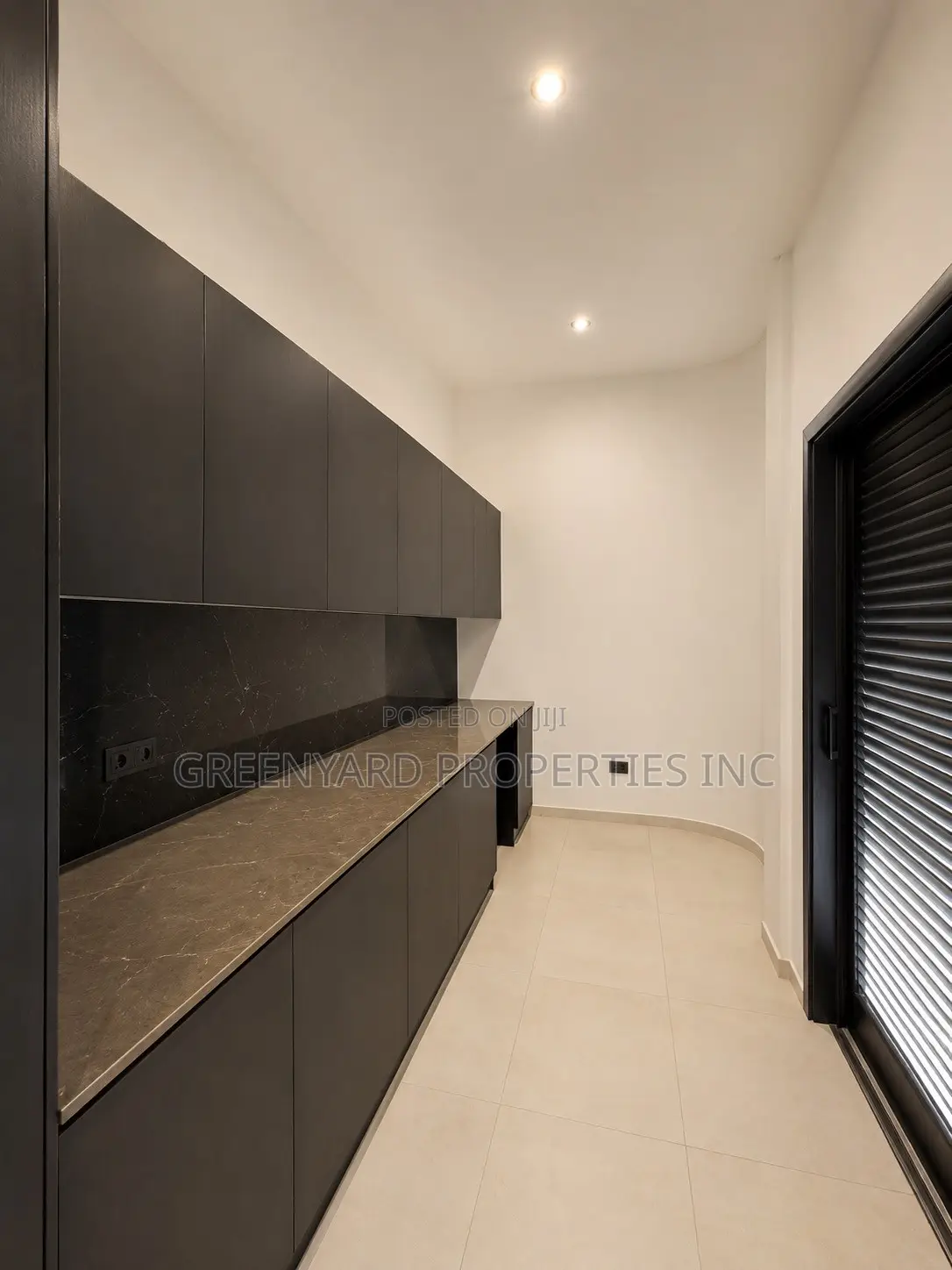 5bdrm House in American House, East Legon for rent